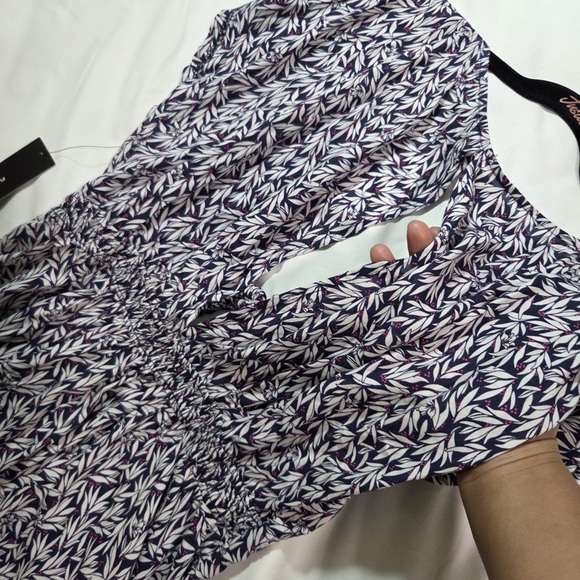 Lulu's Dondi Navy Blue and White Print Romper - Picture 6 of 9